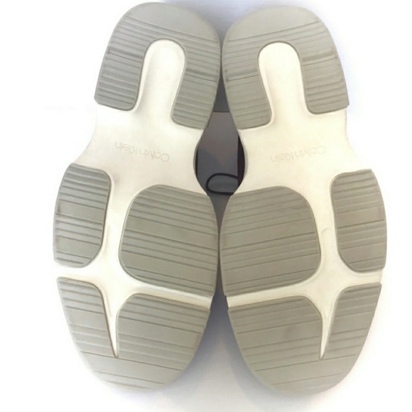 Calvin Klein Size 11.5 Burgundy Suede Chukka Boots - Picture 3 of 6